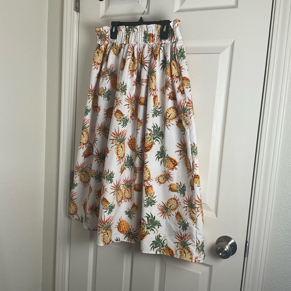 Her Destiny Pineapple Print Women's Skirt Size Large - Picture 7 of 9